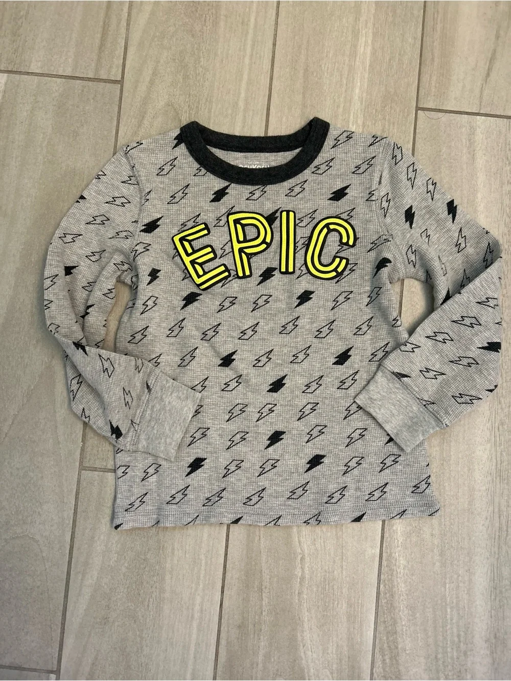 OshKosh B'gosh Gray Long-Sleeve 'EPIC' Tee with Yellow Accent